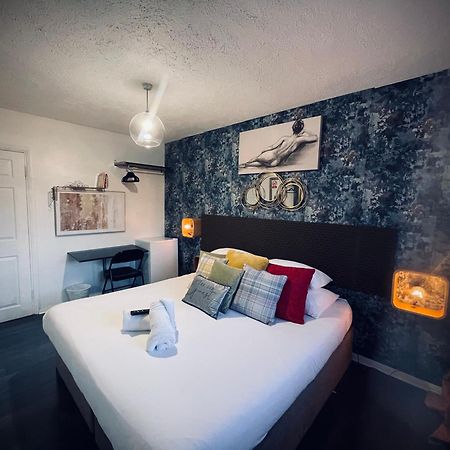 Appartamento R1 Superking Sized Bed & 65" Tv On The Wall In Clapham Londra Esterno foto