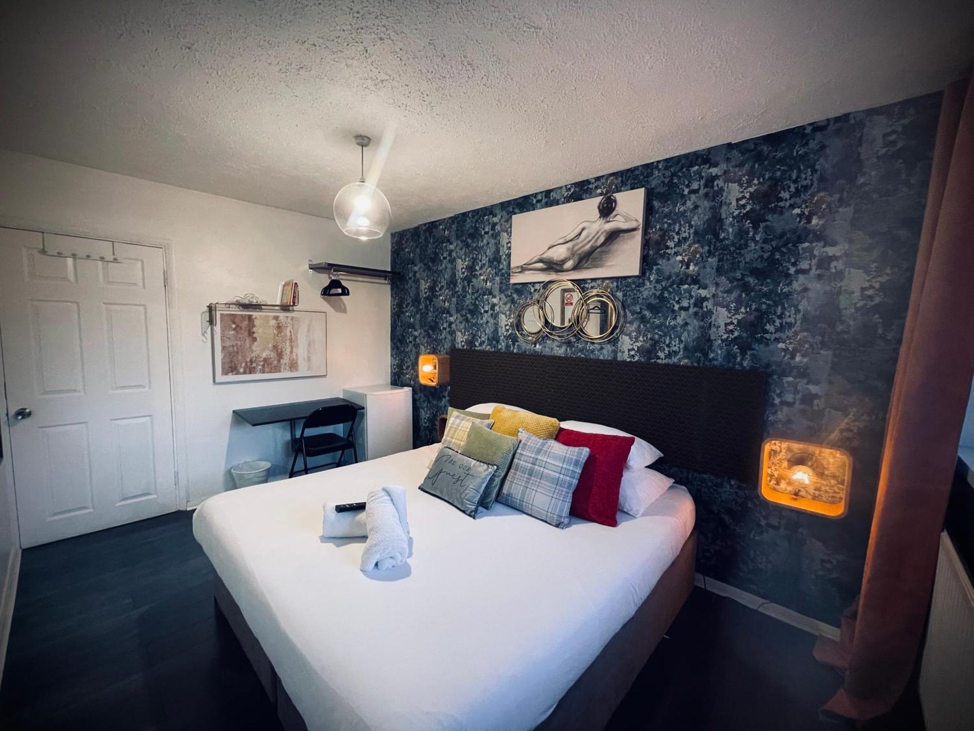 Appartamento R1 Superking Sized Bed & 65" Tv On The Wall In Clapham Londra Esterno foto
